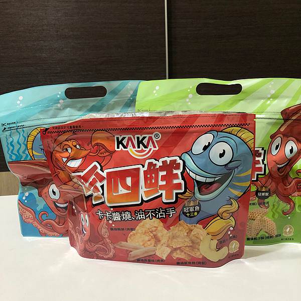 【團購開箱】KAKA海洋燒珍四鮮蝦餅涮嘴的海味零食冠軍蝦︱冠