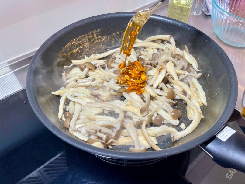 【醬料開箱】ZEXIN摯心辛福五仁辣麻果油、原滿五仁胡麻果油、孜在五仁孜然果油|堅果 X 香料的魔法日常 - 第7張圖